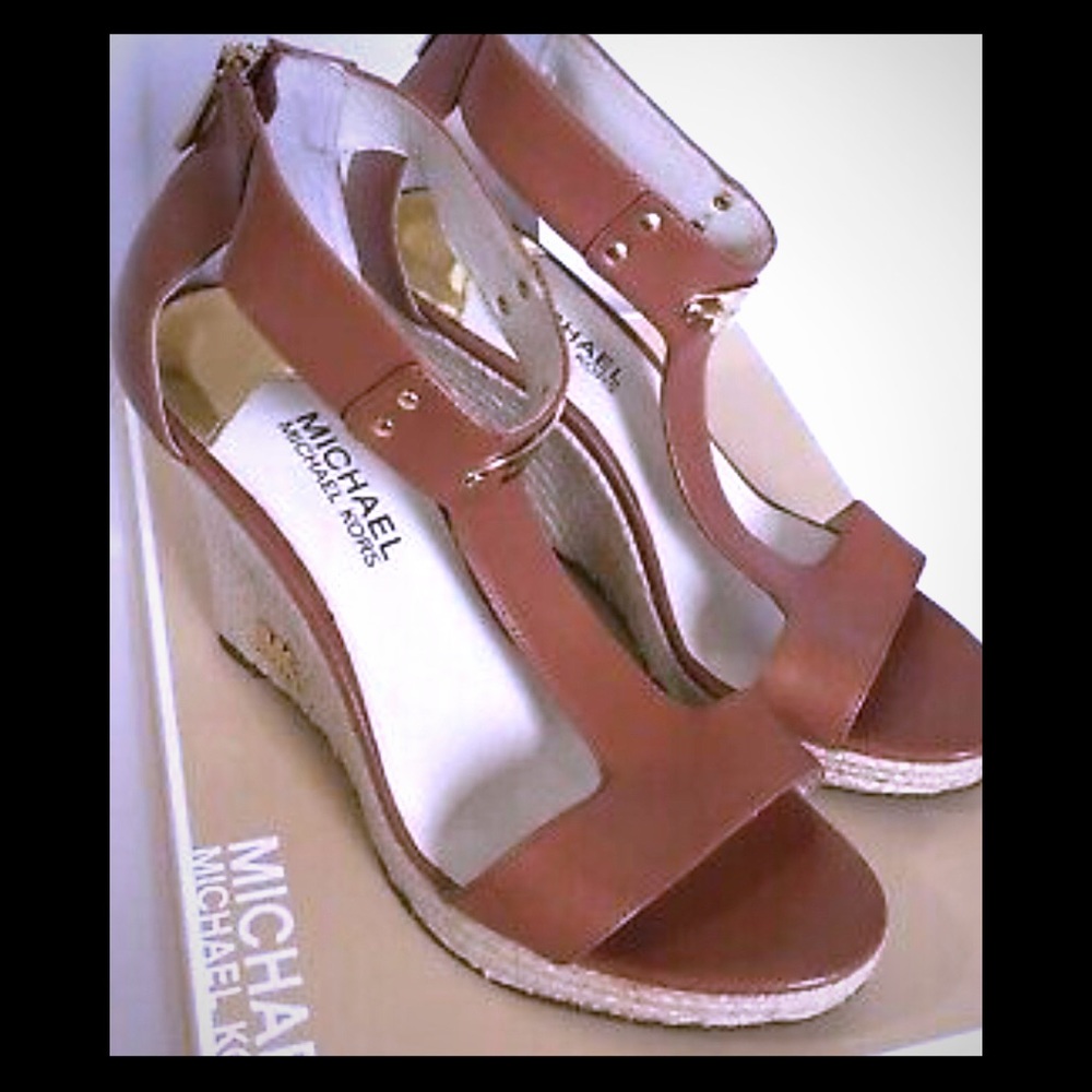 Michael kors platform wedge tan